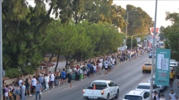 3 günlük tatil başladı: Midilli Adası'na geçişlerde yoğunluk