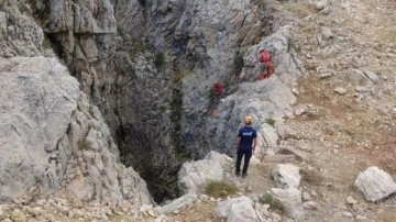 ABD'li bilim insanına bin 276 metre derinlikte tedavi