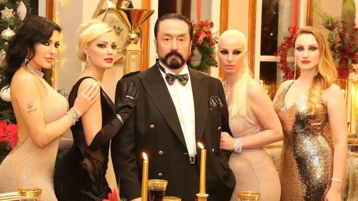 Adnan Oktar suç örgütünün "güncel yapılanması" davasında ara karar