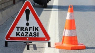 Afyonkarahisar’da trafik kazası, biri hamile kadın 2 kişi yaralandı