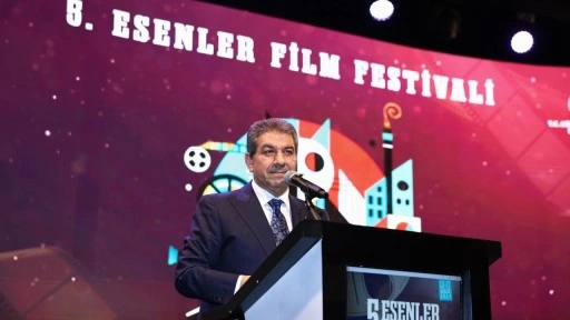 "Aile" temasıyla düzenlenen “5. Esenler Film Festivali” başladı