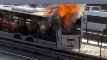 AK Parti İstanbul İl Başkanı Kabaktepe'den yanan metrobüsle ilgili İBB yönetimine tepki