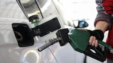 Akaryakıtta tarife değişecek: Benzine indirim geliyor