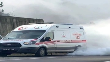 Ambulanstan çıkan esrarengiz duman paniğe neden oldu