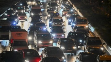 Ankara'da sağanak etkili oldu: Ayaş yolu kontrollü olarak trafiğe açıldı