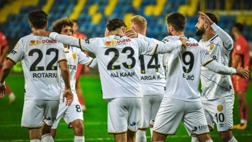 Ankaragücü, Yeni Malatyaspor'u 3 golle devirdi