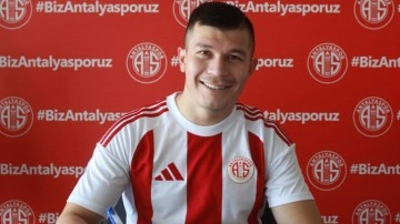 Antalyaspor, Paraguaylı forvet Samudio'yu transfer etti