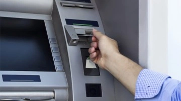 ATM'lerde yeni dönem başlıyor: Artık bu banknotlar çekilemeyecek!