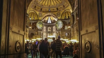 Ayasofya-i Kebir Cami-i Şerifi'nde restorasyona başlandı