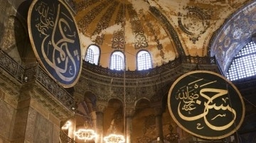 Ayasofya'da 15 Ocak'tan itibaren yeni dönem başlıyor Bakan Mehmet Nuri Ersoy açıkladı