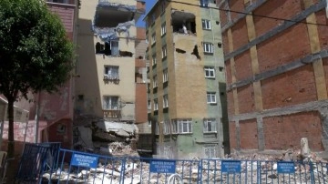 Bahçelievler’de 7 katlı binadaki çökme: Zarar gören binalardaki eşyalar çıkarılıyor