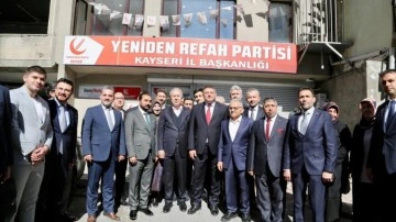 Bakan Akar'dan Yeniden Refah ve MHP'ye ziyaret