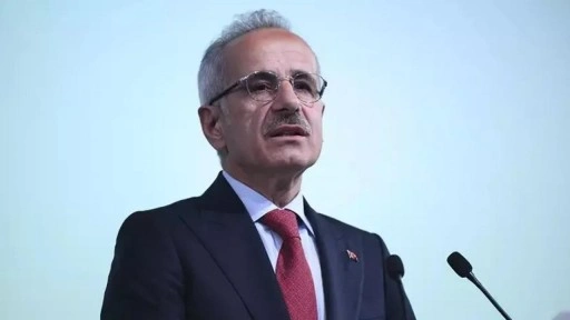 Bakan Uraloğlu: İstanbul Havalimanı Avrupa’nın zirvesini kaptırmıyor