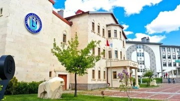 Bayburt Üniversitesi Lisansüstü Eğitim Enstitüsü öğrenci alım ek ilanı yayımlandı