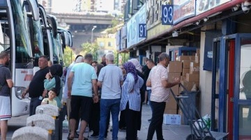 Bayram tatili bitti gidenler geri döndü! Yoğunluk yaşanıyor