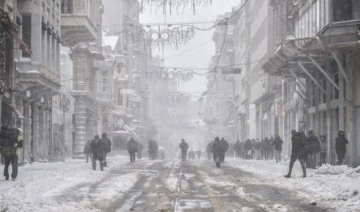 Beklenen soğuklar etkili oluyor: İstanbul'a kar ne zaman yağacak?