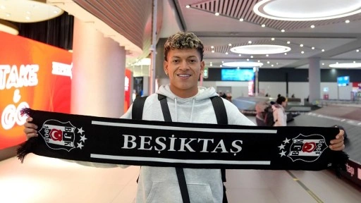 Beşiktaş'ın prensipte anlaştığı Kolombiyalı futbolcu Elan Ricardo, İstanbul'a geldi