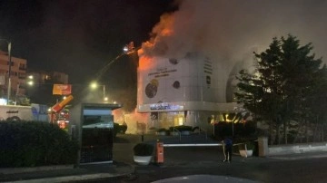Beşiktaş'ta banka binasında korkutan yangın!