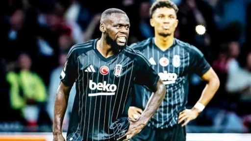 Beşiktaş'ta beklenen ayrılık gerçekleşiyor! Bugün imzaya gidecek