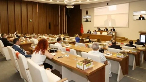 Beykoz Belediye Meclisi toplantısına rüşvet soruşturması damga vurdu