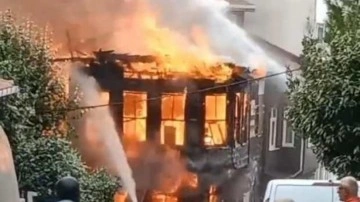 Beykoz'da korkutan yangın! Evler kül oldu