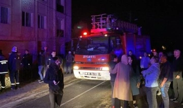 Bilgisayar bomba gibi patladı, mahalleli yangınla sokağa döküldü