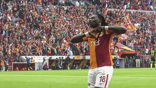 Bir dönem Galatasaray'da da forma giymişti! Futbolu bıraktı