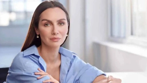 Birce Akalay imaj değiştirdi, hayranları beğenmedi: "Eski halin iyiydi"