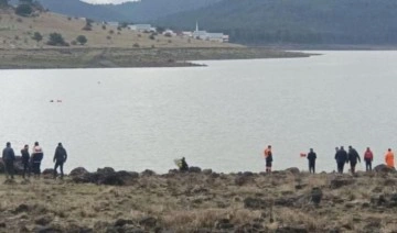 Bolu’da tekne alabora oldu: Kayıp bir kişi aranıyor