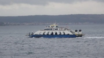 Bozcaada ve Gökçeada'ya tüm feribot seferleri iptal edildi