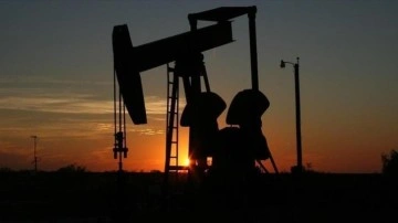 Brent petrolün varil fiyatı 79,77 dolar