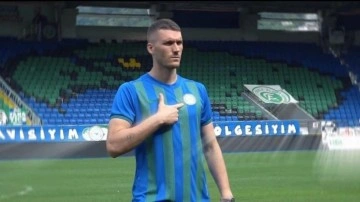 Çaykur Rizespor, kaleci Ivo Grbic'i renklerine bağladı