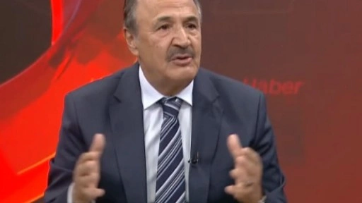 CHP'li Mehmet Sevigen'den Özgür Özel' tepki! Esed'e de seslendi: Buradan tarihi