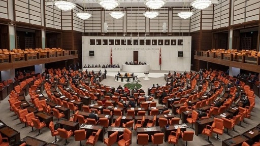 CHP yönetiminden milletvekillerine mesaj: TBMM açılışında Cumhurbaşkanı Erdoğan ayakta karşılanacak