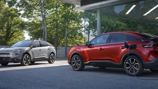 Citroen'in yenilenen C4 ve C4 X modelleri Türkiye'de satışa çıkacak! Tarih belli oldu