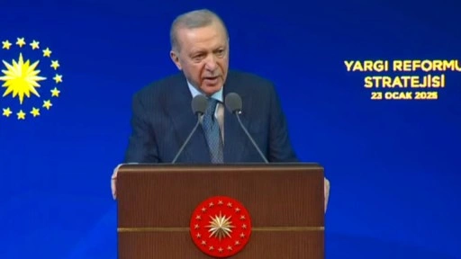 Cumhurbaşkanı Erdoğan'dan Özgür Özel'e Akın Gürlek tepkisi: Parmak sallayamaz