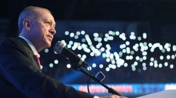 Cumhurbaşkanı Erdoğan delege kartını teslim aldı