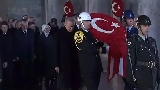 Cumhurbaşkanı Erdoğan'ın başkanlığındaki devlet erkanı Anıtkabir'de