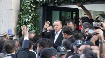Cumhurbaşkanı Erdoğan&rsquo;a vatandaşlardan sevgi seli