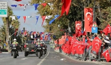 Cumhuriyet 99 yaşında... Vatan caddesinde resmi geçit töreni yapıldı