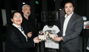 Daniel Pancu'nun eldivenleri Beşiktaş Müzesi'ne teslim edildi