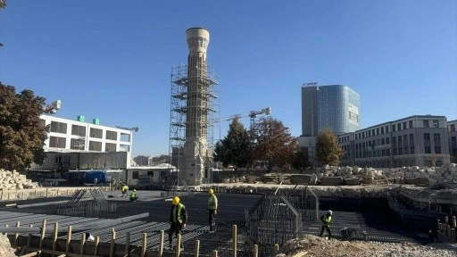 Depremde yıkılan "Yeni Cami" yeniden yükseliyor