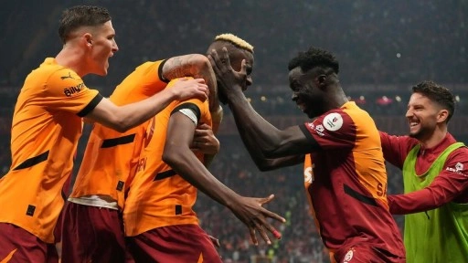 Derbi bitti! Galatasaray'ın Beşiktaş göndermeleri gecikmedi