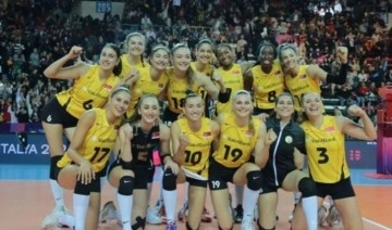 Derbiyi kazanan VakıfBank finalde!