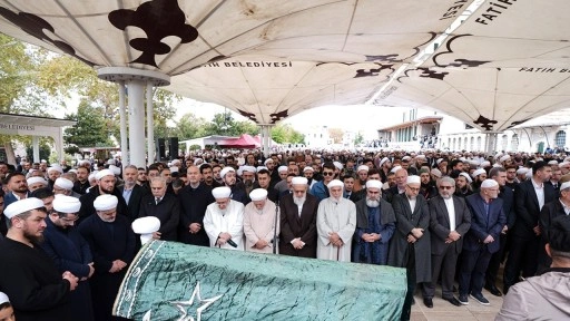 Din alimi Mahmut Ustaosmanoğlu'nun oğlu için cenaze töreni düzenlendi