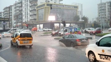 Diyarbakır Kulp'ta yağıştan etkilenen okullarda eğitime 3 gün ara verildi