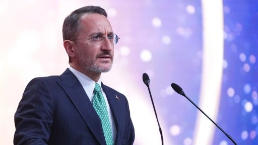 Doğru Habercilik ve Medya Etiği kitabı Kürtçe'ye çevrildi: Fahrettin Altun paylaştı