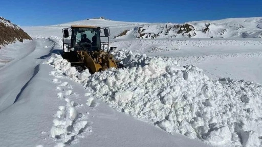 Doğu Anadolu’da kara kış: 3 ilde 276 yerleşim yeri ulaşıma kapandı