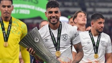 Emerson Palmieri'den tarihi başarı! 5 UEFA kupası kazandı!