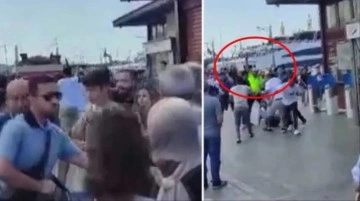 Eminönü'nde meydan savaşı! Sopaların çekildiği müşteri kapma kavgasını polis güçlükle ayırdı